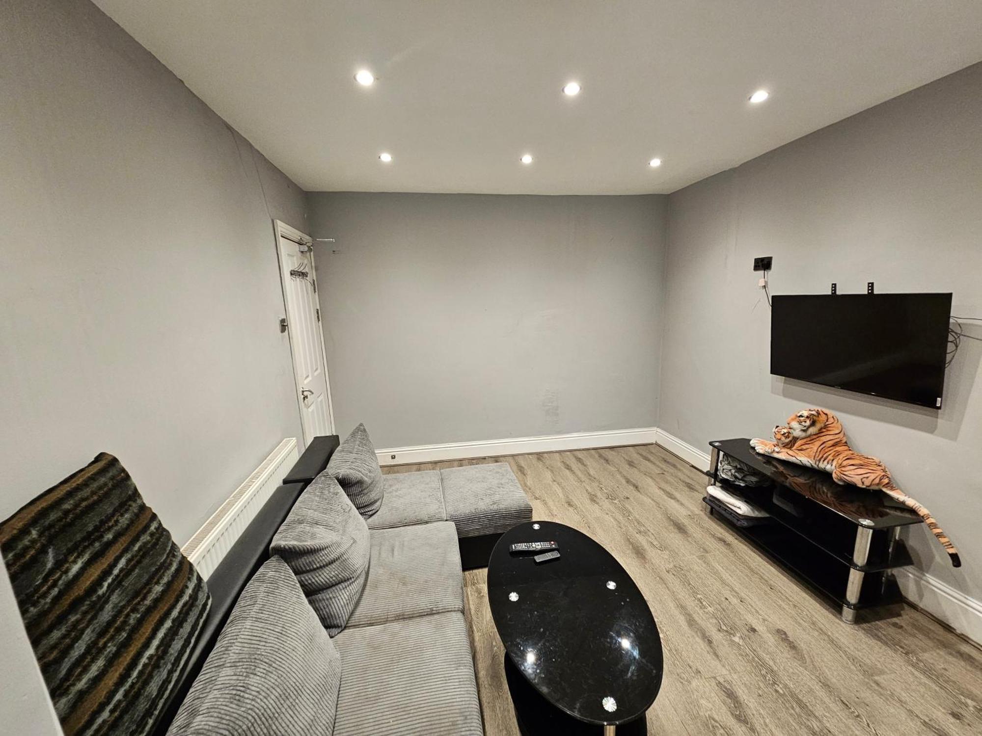 Monyhull Homestay - Near City Centre Kingsheath Nia Nec Bhx Бірмінгем Екстер'єр фото